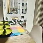 아파트 Vibes